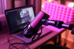 Comment réussir vos podcasts à domicile avec le bon matériel